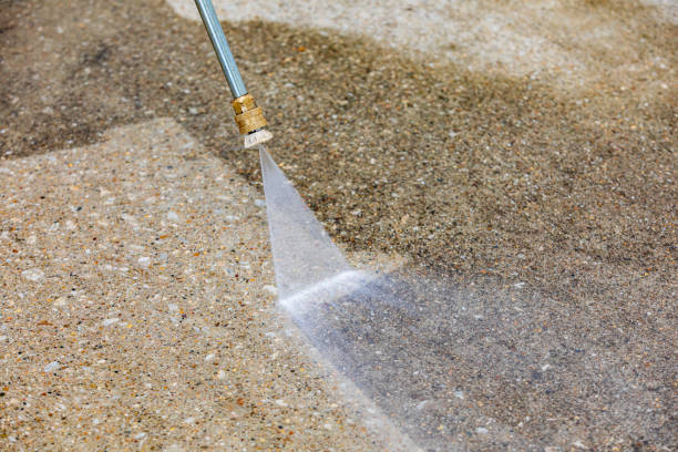 Best Spring Cleaning  in Columbus, WI